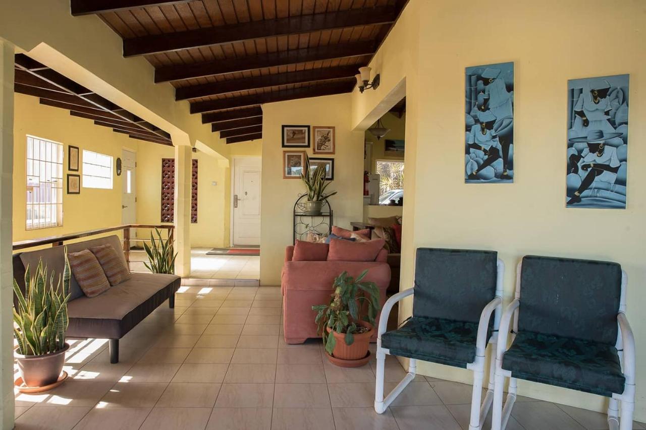 Altare - Breezy With A View Apartment Гранд Анс Екстериор снимка